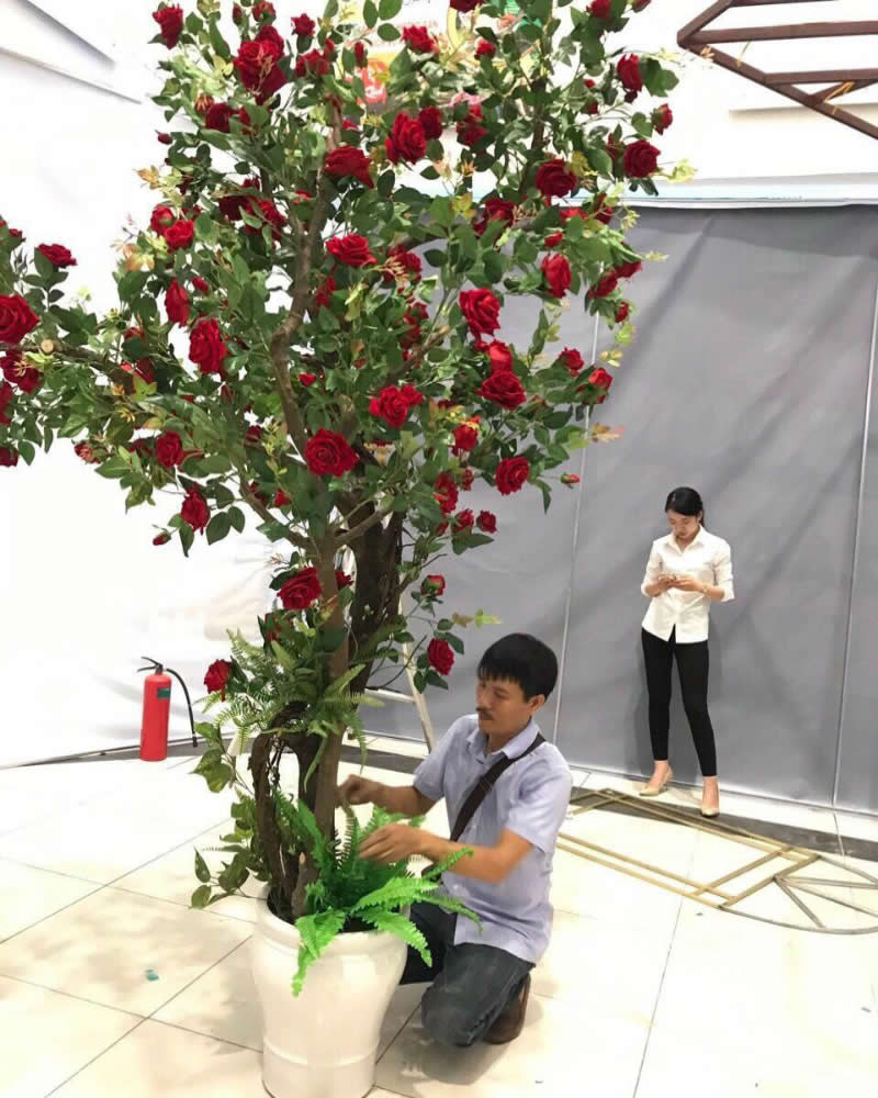 Thi công cây hoa giả đẹp